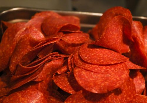 Pepperoni slices