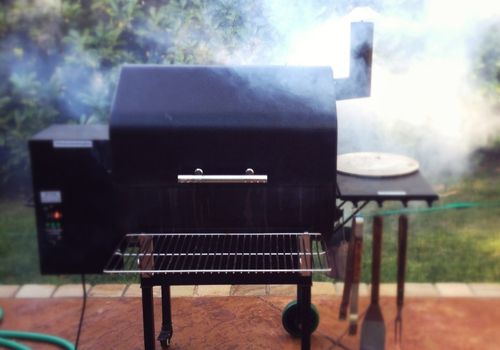 Outdoor Smoking Grill