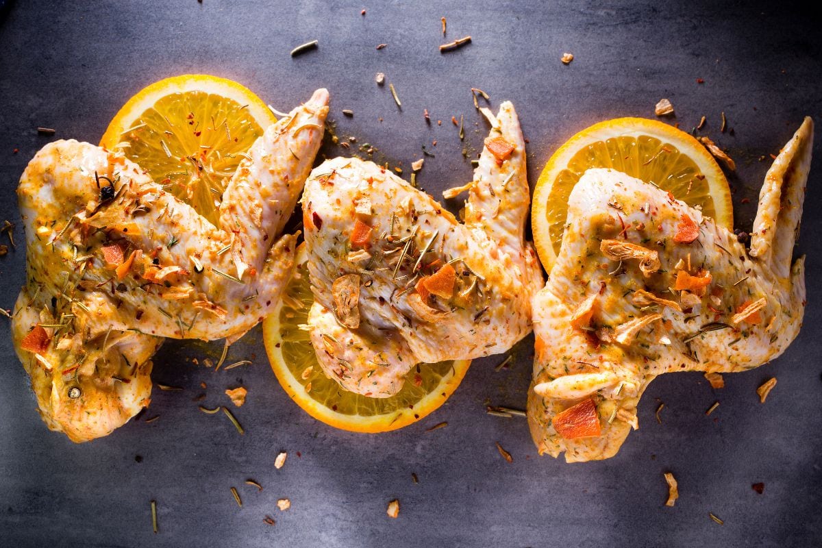 Marinated Chicken Wings and Lemon