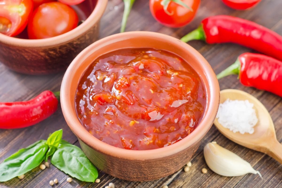Spicy Tomato and Chili Sauce