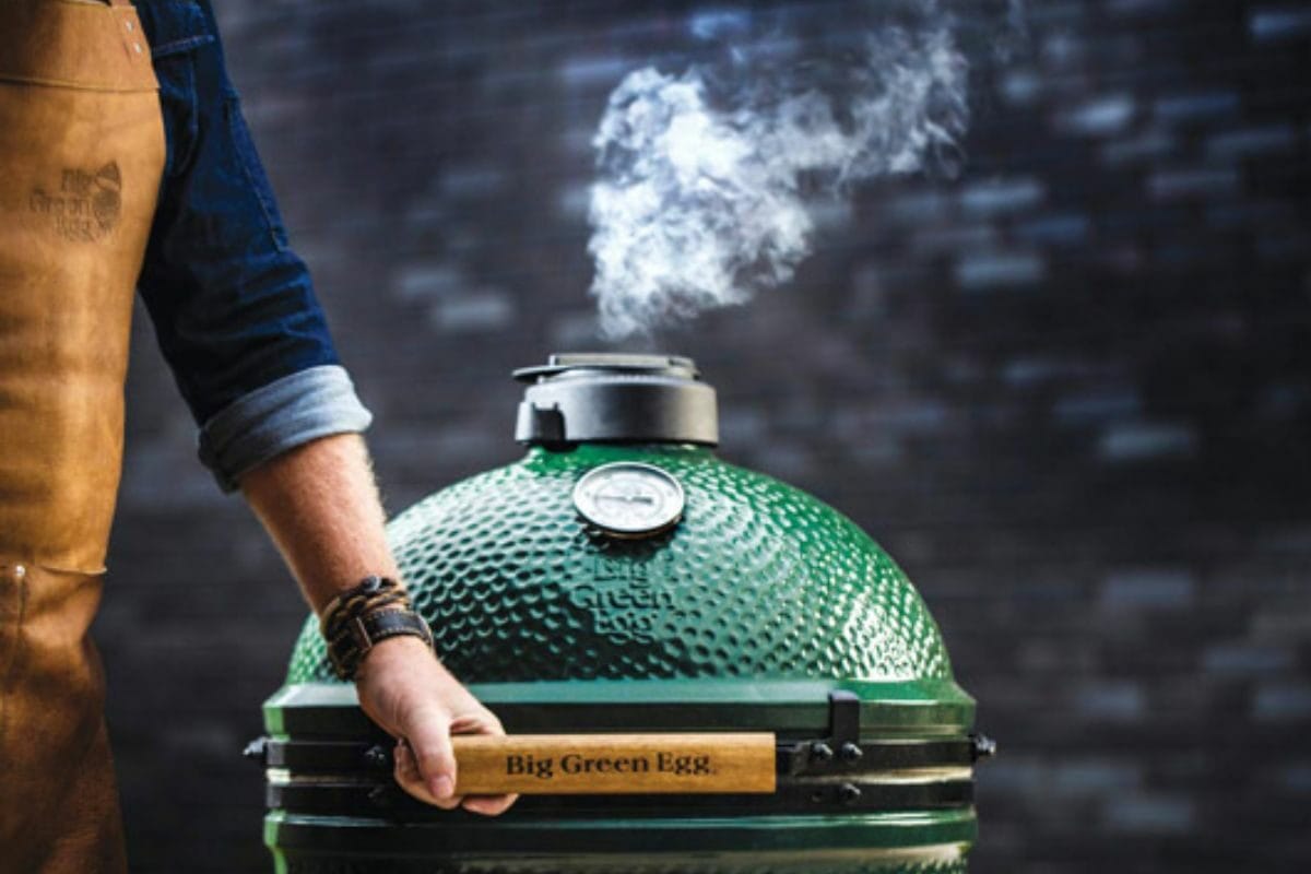 Barbecue Chef and Big Green Egg Grill